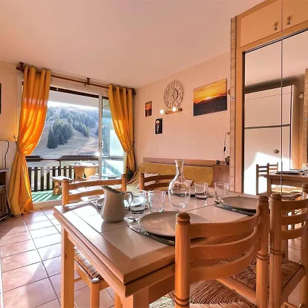 Au Pied Des Pistes Pour 4 Avec Wifi, Parking Et Animaux Admis - Fr-1-525-181 Apartment *